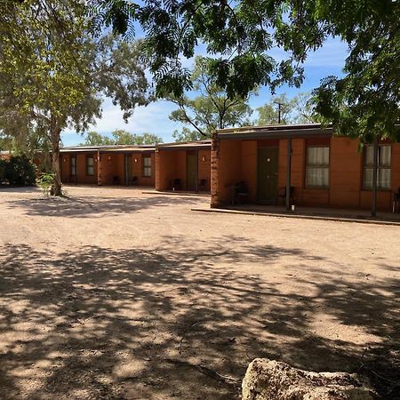 Territory Manor Motel & Caravan Park Mataranka Luaran gambar