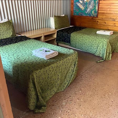 Territory Manor Motel & Caravan Park Mataranka Luaran gambar